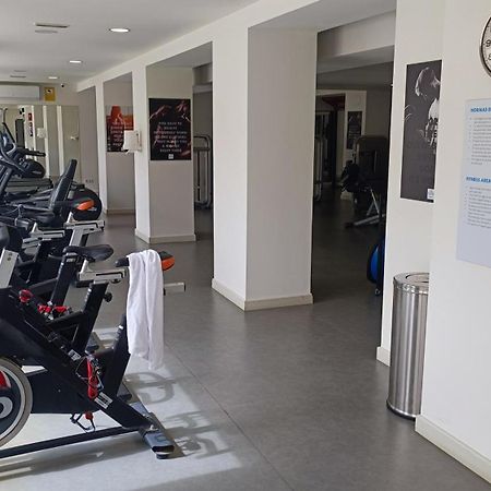 Wintowinrentals Apartamento Suite En Ocean House Торремолинос Экстерьер фото